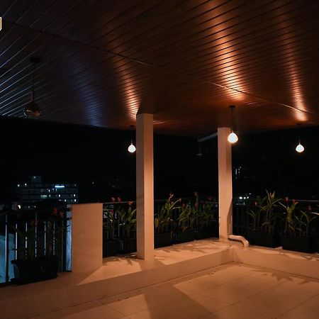Hotel Cloud Bay Manjeri 外观 照片
