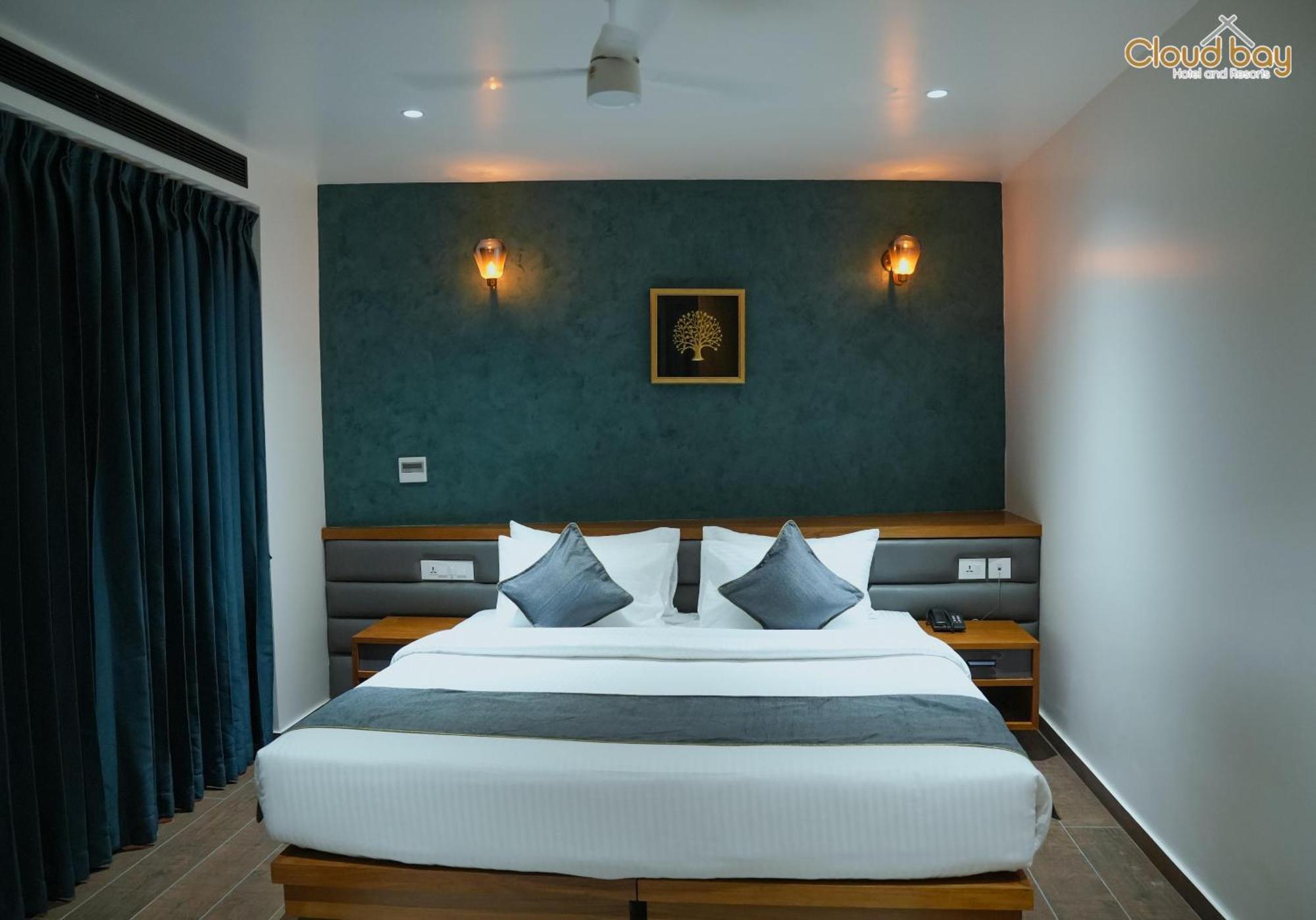 Hotel Cloud Bay Manjeri 外观 照片